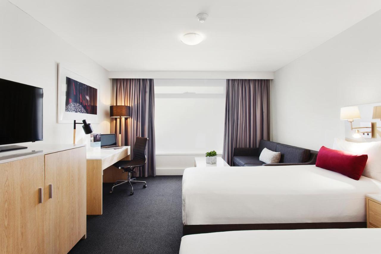 Mercure Melbourne Albert Park Hotel Exterior photo